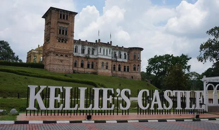 Kellie's Castle and Gopeng White Water Rafting Tour