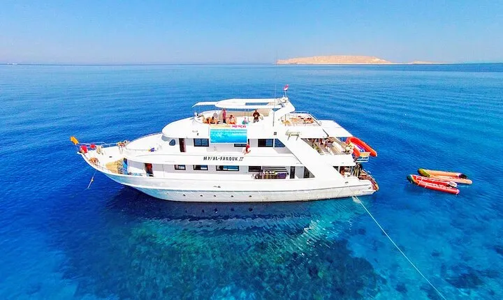 Full Day Paradise Island Excursion with Included Snorkeling