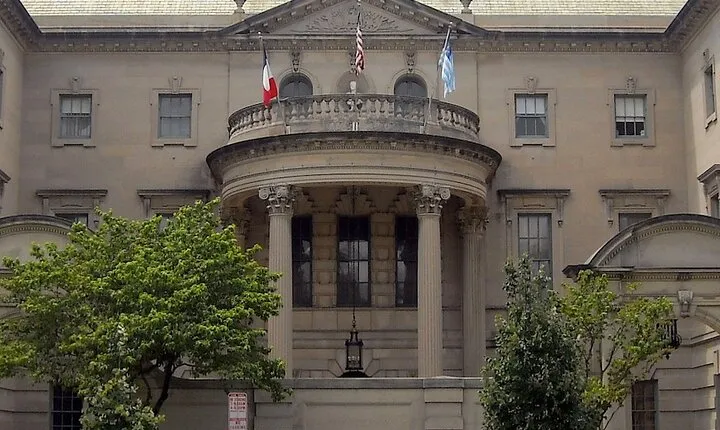 Secrets on Embassy Row: A Self-Guided Audio Tour in Washington DC