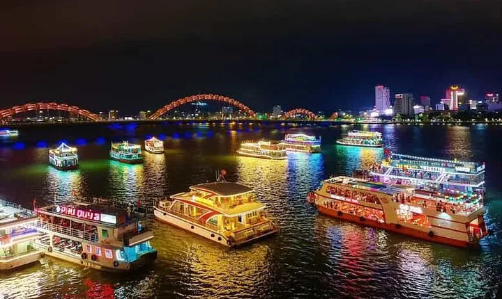 Experience Da Nang Han River Local Cruise by Night