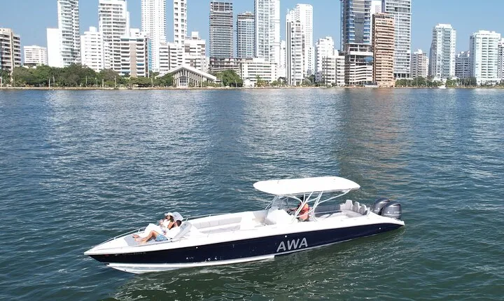 Large Boat Rental in Cartagena de Indias