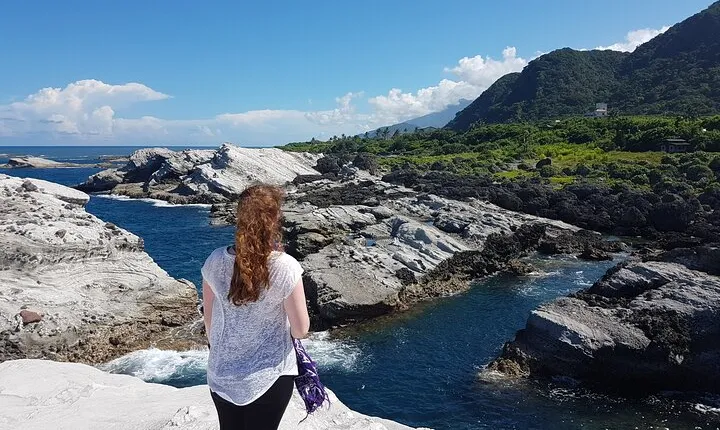 Private Day Tour to East Coast & Jade Picking from Hualien