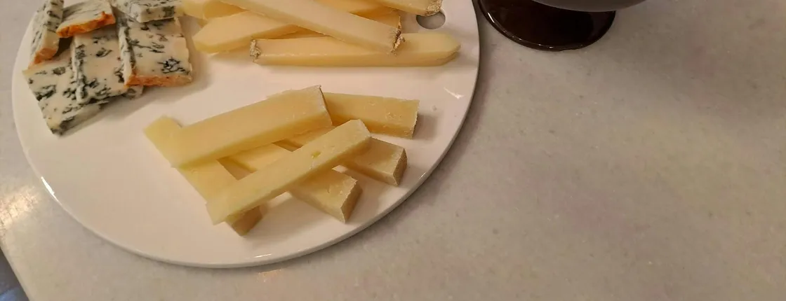 Bilbao Food Tour with Pintxos & Drinks with a Local