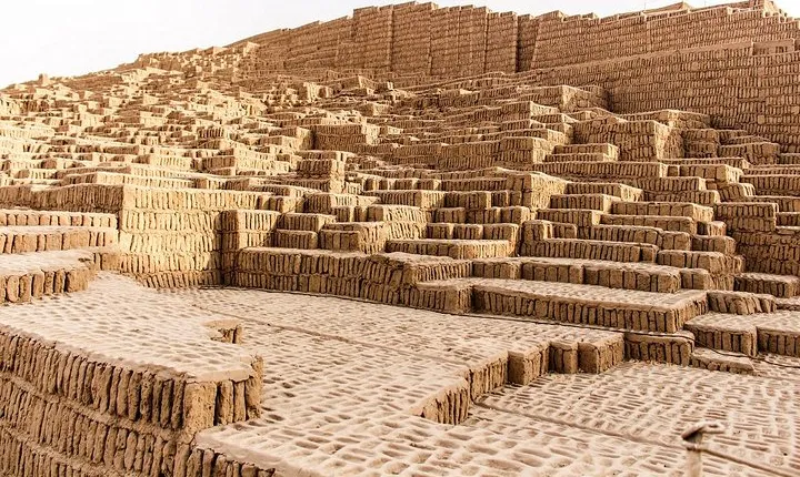 Half-Day Private Tour to Huaca Pucllana and Huaca Mateo Salado