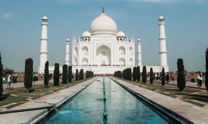 Sunrise Visit to the Taj Mahal and Agra Day Excursion from Delhi
