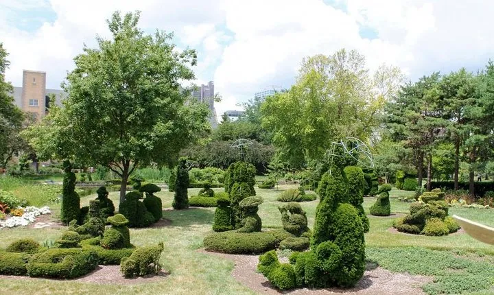 Self-Guided Scavenger Hunt: Columbus Sails East