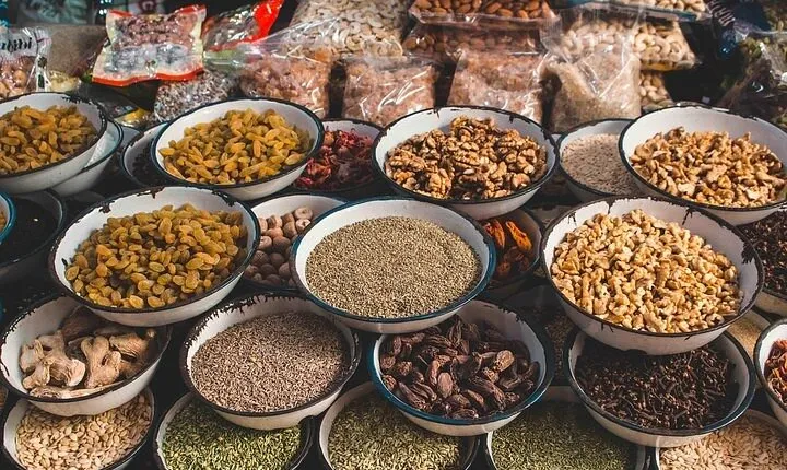 Private Rickshaw Tour of Old Delhi Heritage with Food Tasting