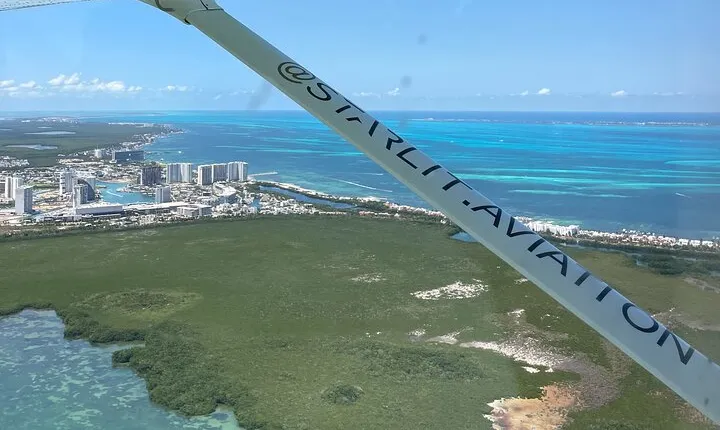 Plane rental Cancun to Cozumel