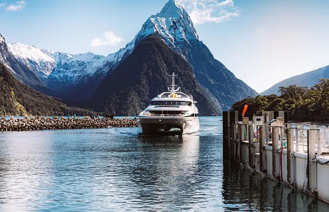 2 Hour Milford Sound Cruise