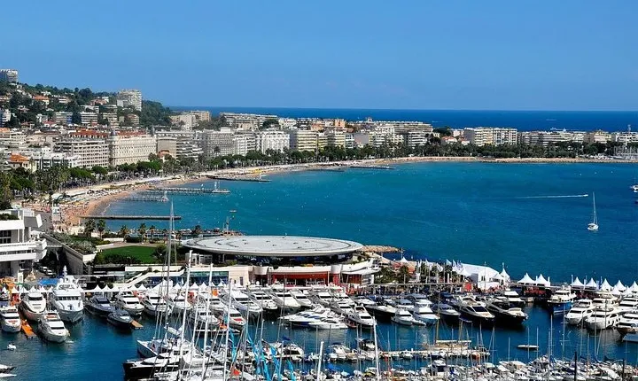 Guided tour of Cannes