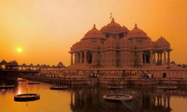 Akshardham Temple Evening Tour with Musical Fountain Show