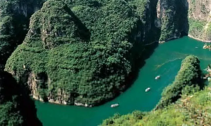 Private Day Tour to Longqing Gorge with Boat Ride and Cable Car from Beijing