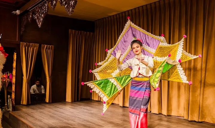 Chiang Mai Khantoke Dinner and Cultural Show Experience