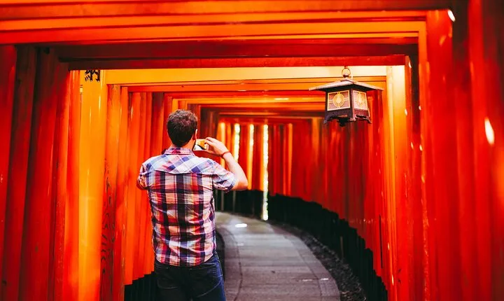 Kyoto: Early Morning Guided Tour to Fushimi Inari