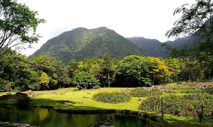 El Valle de Anton Tour from Panama City