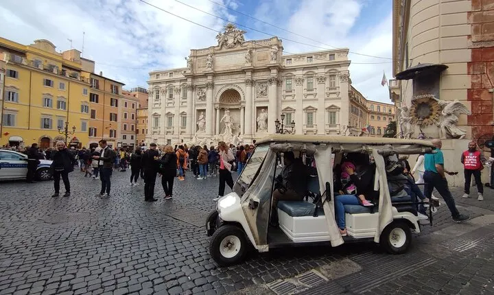 Explore Rome on a Golf Cart: Private Tour