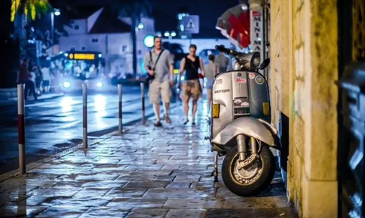 Vespa Tour with driver Rome By Night 3 hours