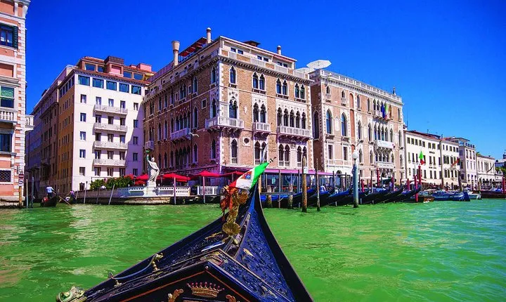 Venice Gondola Experience