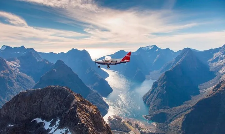 Milford Sound Scenic Flight from Queenstown
