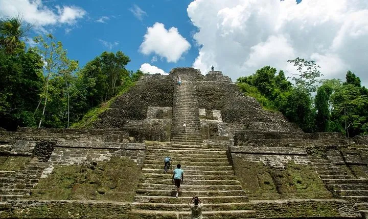 Lamanai Day Trip from San Ignacio