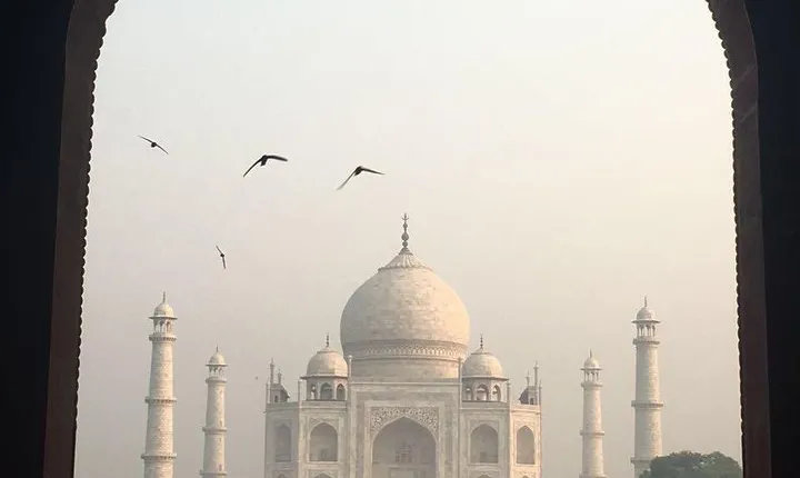 Golden Tingle Tour (delhi agra jaipur) by car