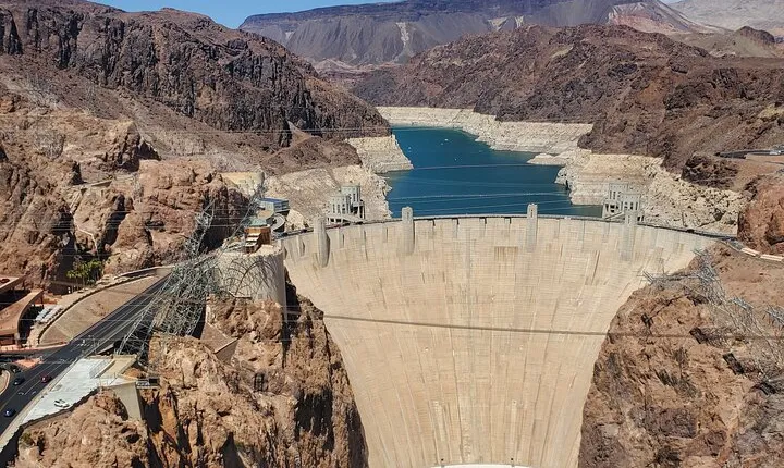 Private Hoover Dam and Valley of Fire Combo Tour with Brunch