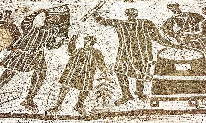 Private Tour of Ancient Ostia with Exclusive Guide and Skip-the-line Tickets