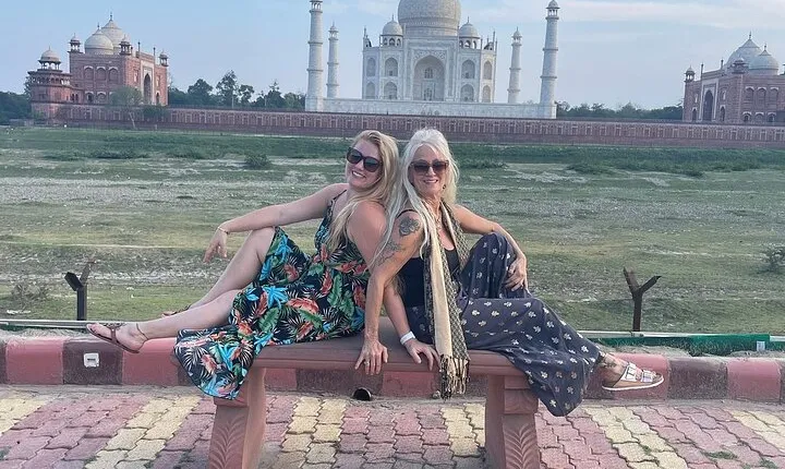 From Mumbai: Golden Triangle Luxury Tour with Flight & Hotels