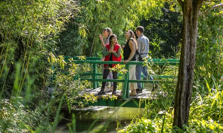 Giverny Day with Monet Foundation Audio Guided Tour from Paris