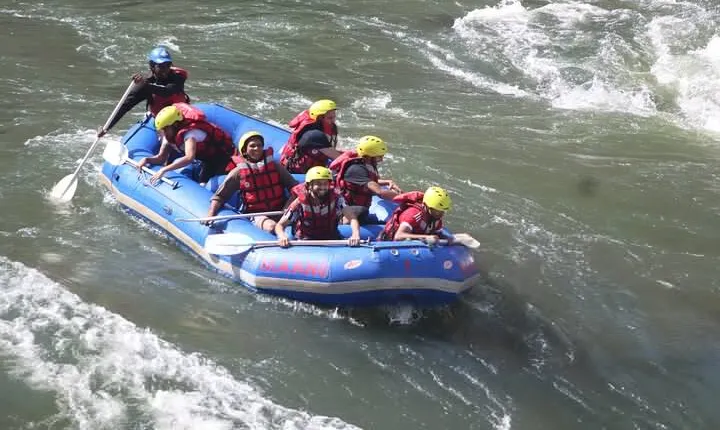 4 Days & 3 nights Rafting Tour on Zambezi