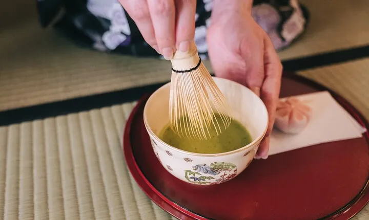 Tea Ceremony with Kimono and Professional Photoshoot in Kyoto
