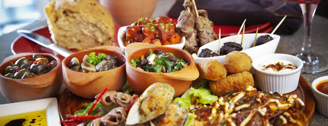 Tapas and flamenco guided tour