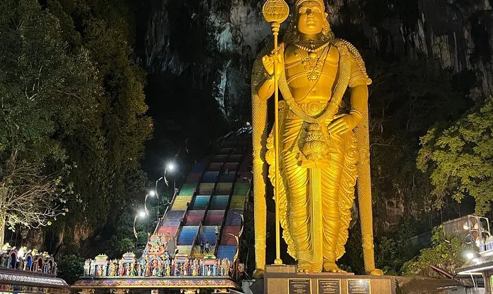Evening Glow : Batu Caves & Brickfields Private Tour 