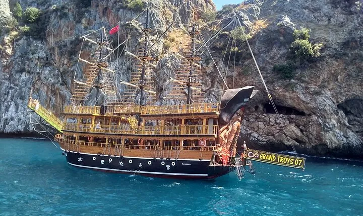 Alanya All Inclusive Pirate Boat Trip With Hotel Transfer