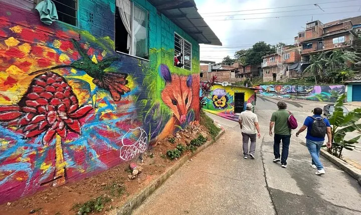 Commune 20 Siloe Tour