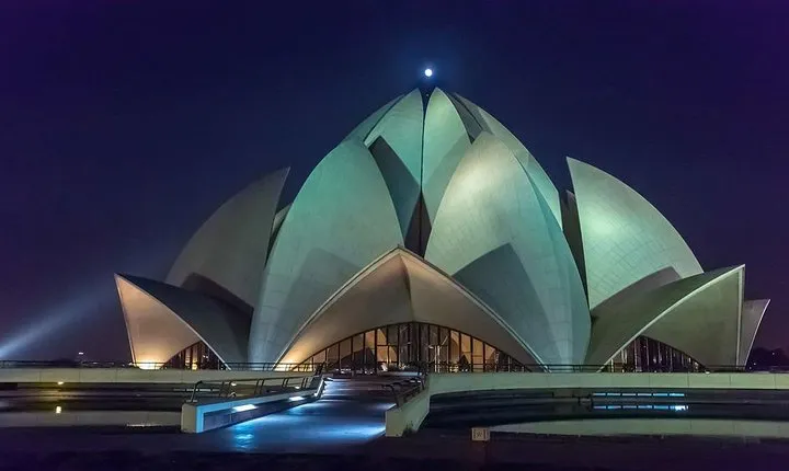 Private Old and New Delhi Tour by car