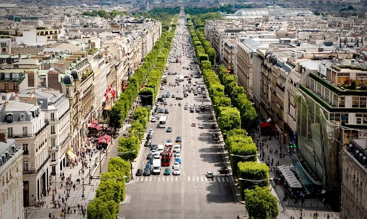 Private 10-hour Shore Excursion to Paris from Le Havre (official guide in Paris)