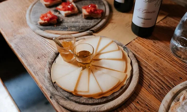 Taste of Canada: Niagara-on-the-Lake Guided Food Tour