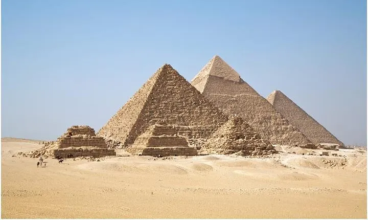 Top Half Day Tour To Giza Pyramids And Sphinx
