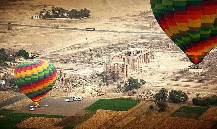 Private Hot Air Balloon Tour in King's Valley and Sailing Felucca