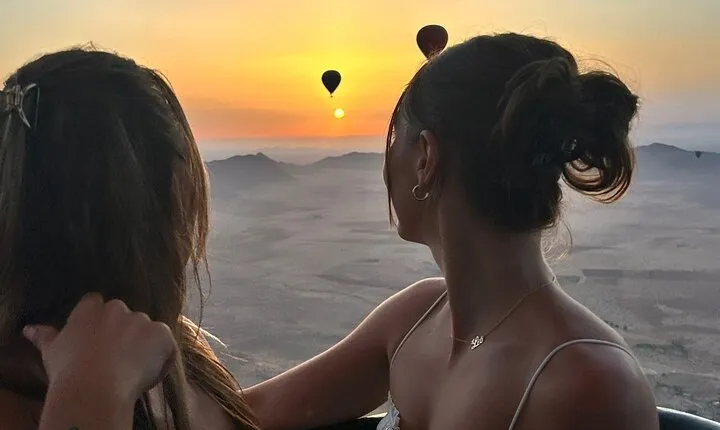 Marrakech:Hot Air Balloon Ride Over the Atlas&Berber Breakfast