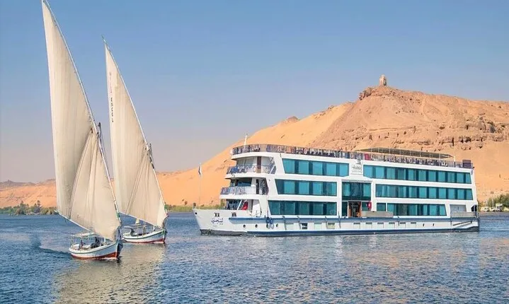 Standard Nile 4 Nights Cruise from Luxor to Aswan