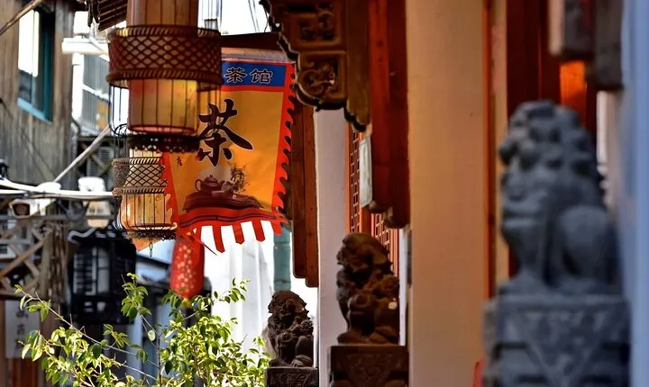 2-Day Private Shanghai Highlights Tour from Beijing by Train