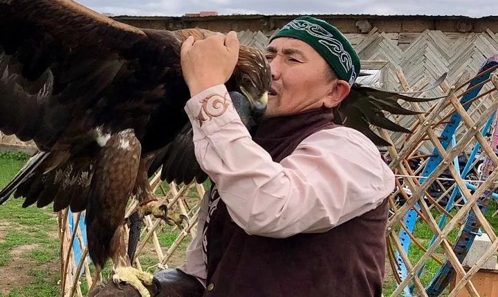 Trip to Kazakh family of Eagle hunters in Astana (6 hours)