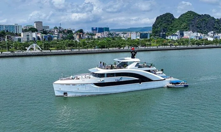 Explore Halong Bay or Bai Tu Long Bay on Luxury Saquila Yacht