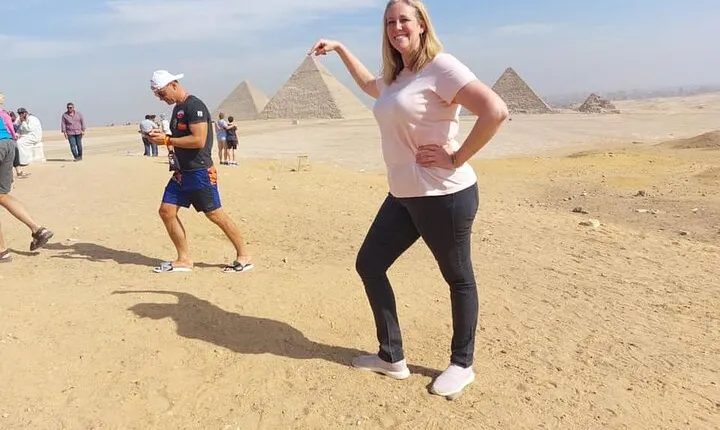 4-Hours Giza tour , Sphinx with Egyptology and private vehicle