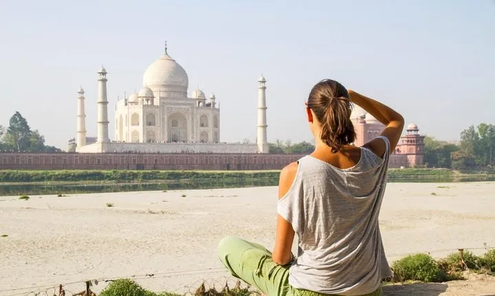 2-Day Golden Triangle Tour to The Taj Mahal, Agra and Jaipur from Delhi by Car