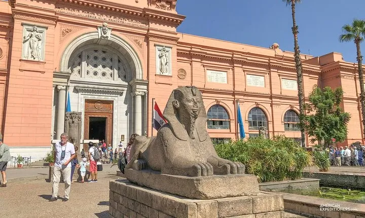 Discover Cairo in Half a Day: Egyptian Museum tour
