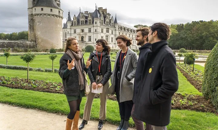 Loire Valley Day Trip with 3 Castles with Chambord and Chenonceau