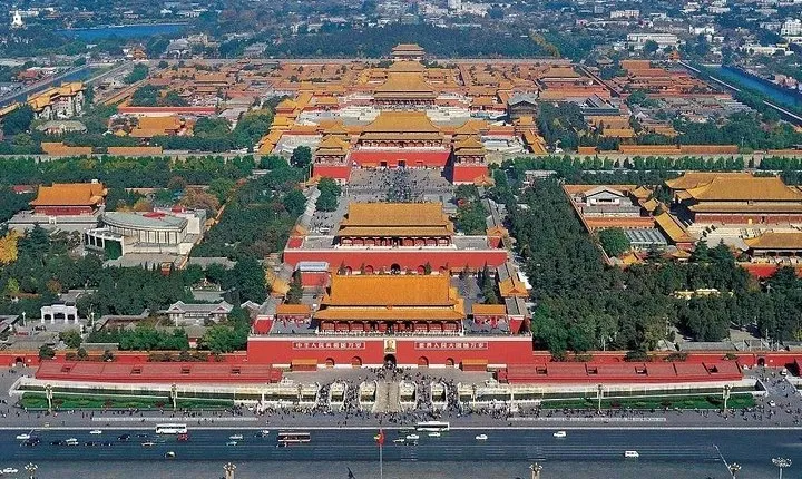 Beijing Private Day Tour: Tiananmen Square, Forbidden City, Mutianyu Great Wall